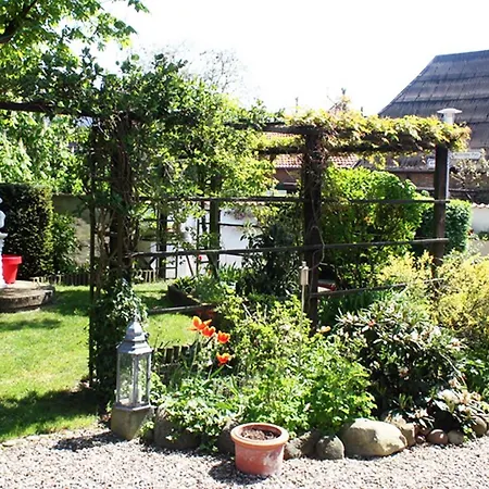Appartamento „friesland“ - Wunderschoenes In Fachwerkhaus