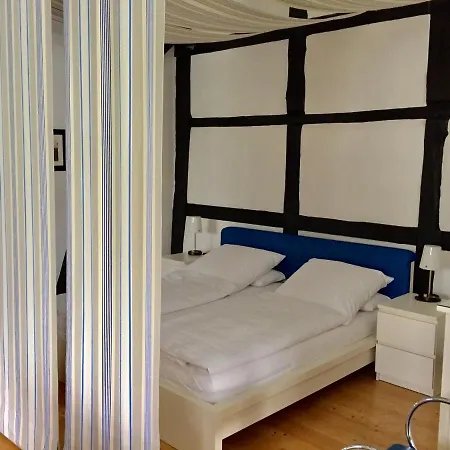 „friesland“ - Wunderschoenes In Fachwerkhaus Apartment *